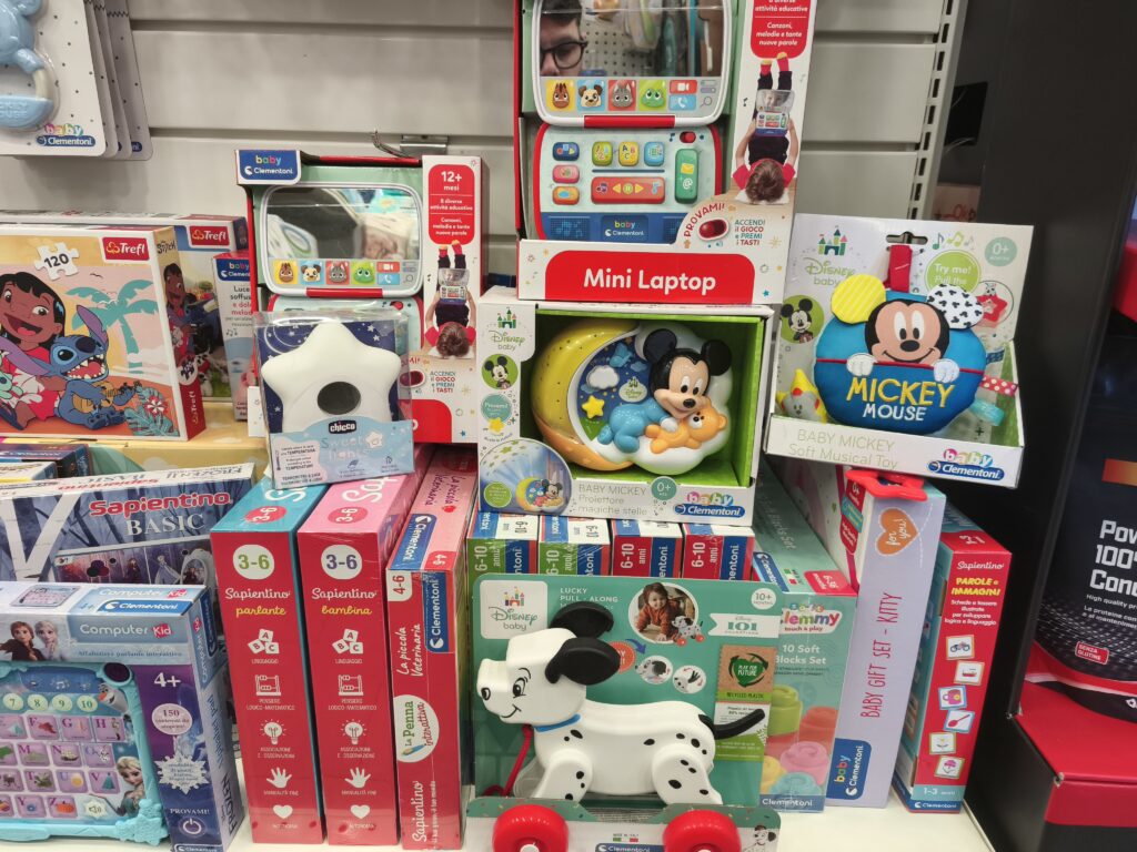 1000089281 Sanitaria con prodotti per neonati a Latina